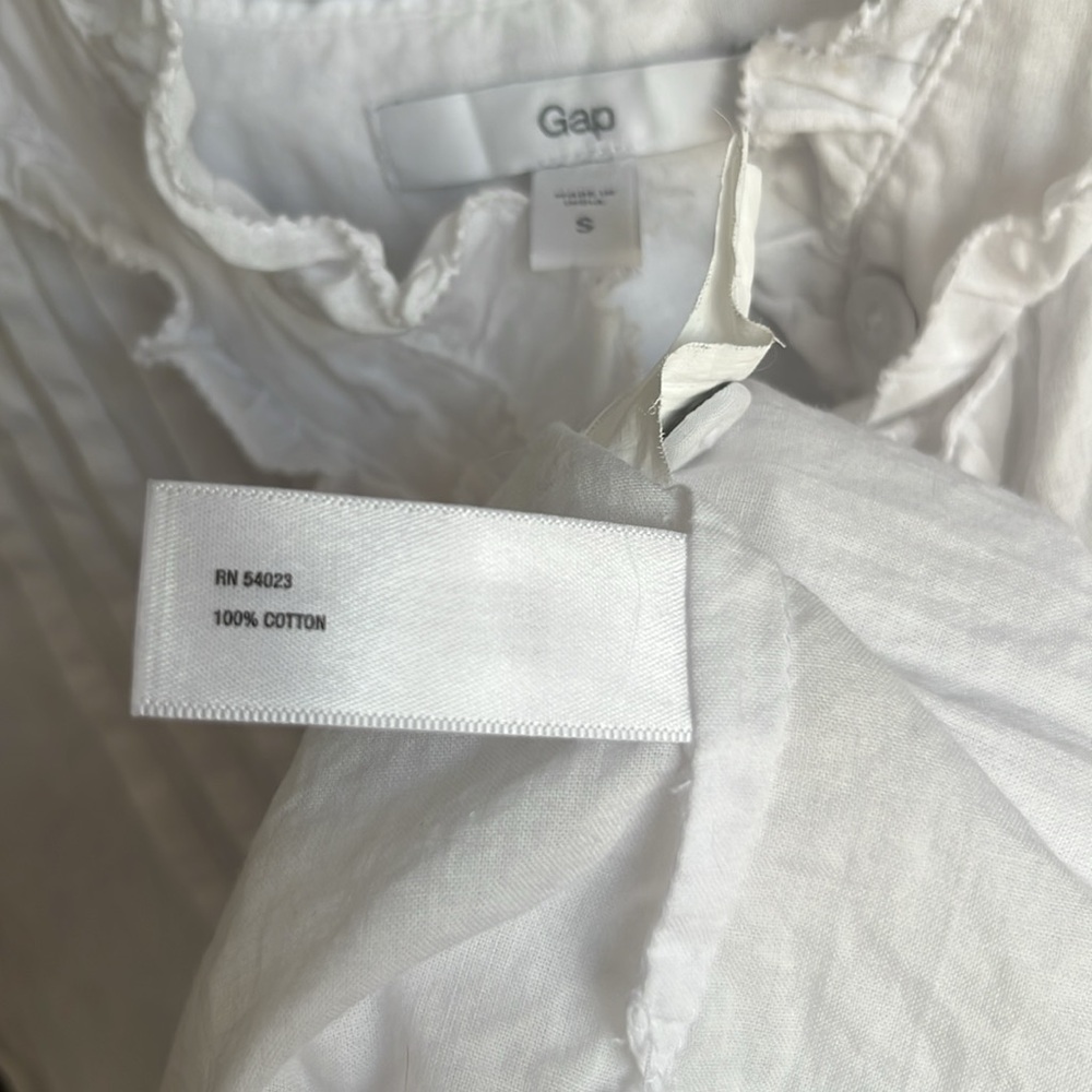 GAP Sleeveless Ruffle Top - Picture 7 of 7